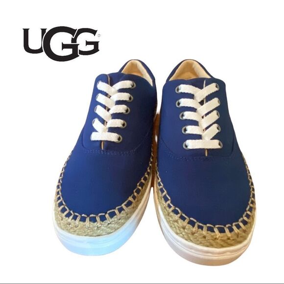 New in Box NIB UGG Women's "Eyan II" Blue Canvas Lace Sneakers 5 - Picture 3 of 5